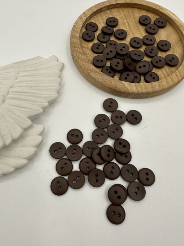 пуговицы brown PS14 18L Premier Fabric
